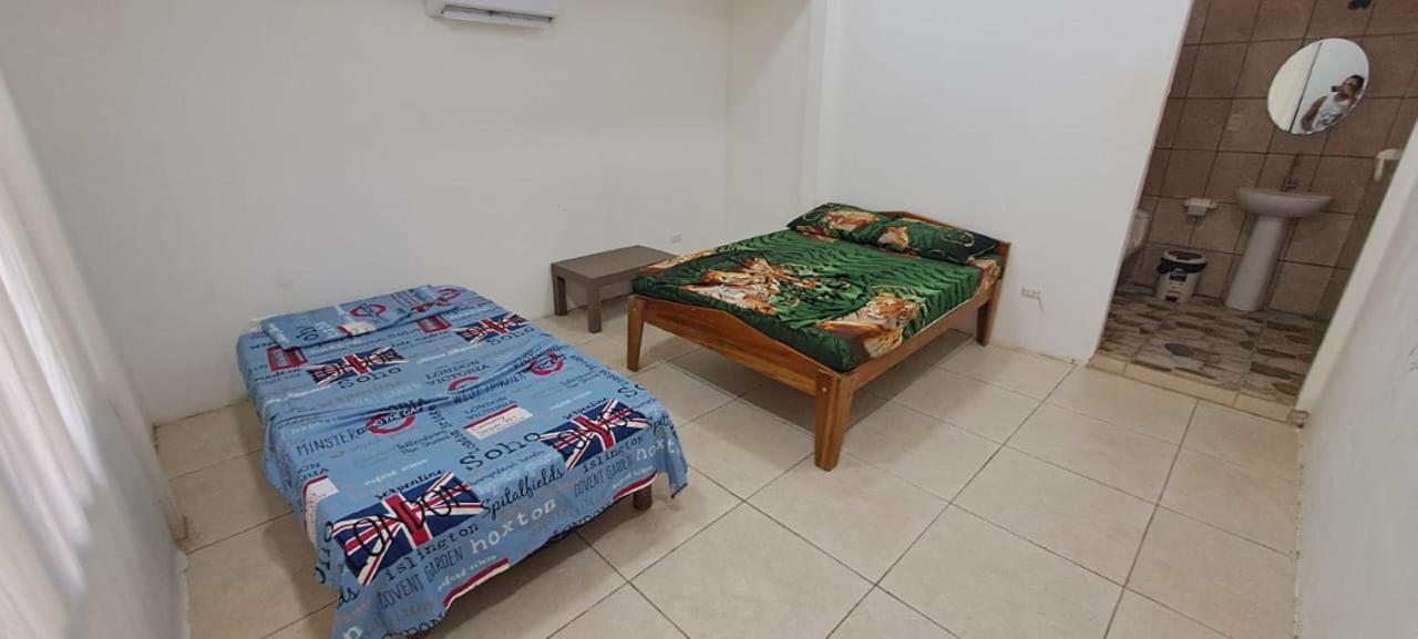 Hostel Hook And Cook Drake Bay Ngoại thất bức ảnh